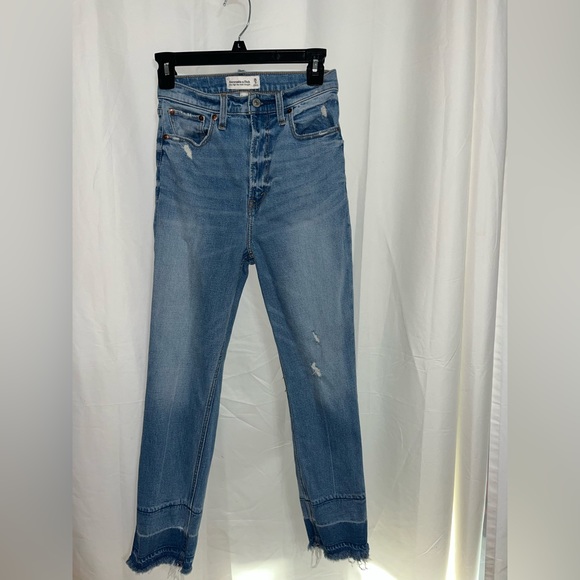 Abercrombie & Fitch Denim - Abercrombie Curve Love Ultra High Rise Ankle Straight size 25